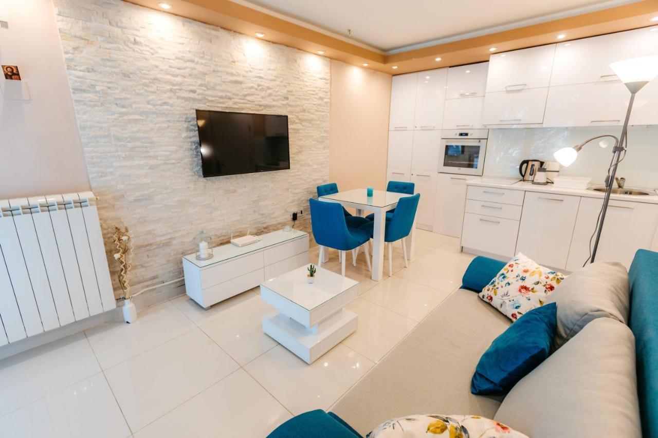 Turist Apartment Ni Exterior foto